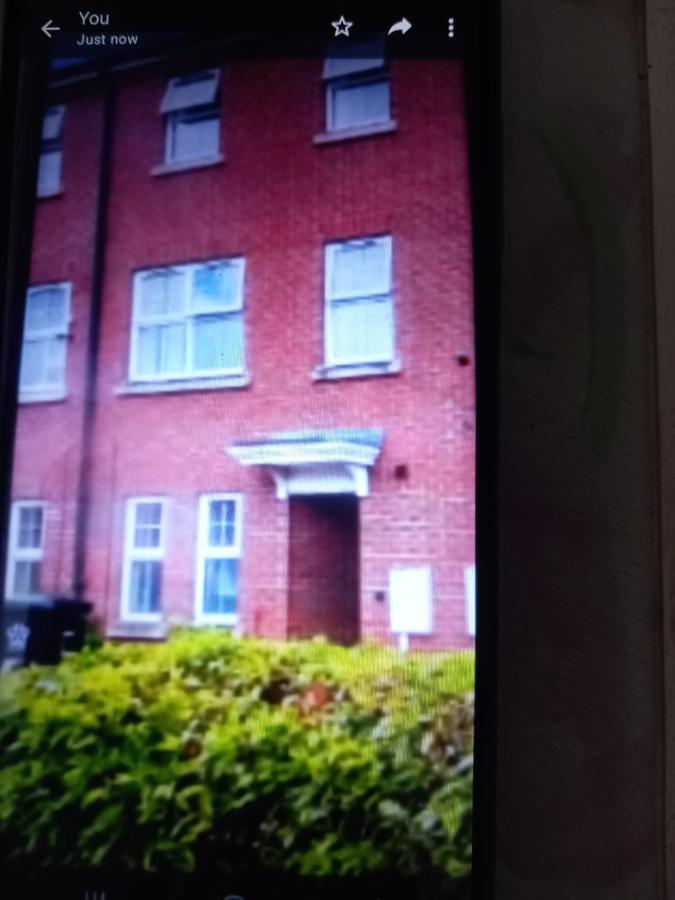 Private Rooms, 2 Showers In 3 Storey Hse, 25 Minutes Walk From Leicester City Centre Экстерьер фото